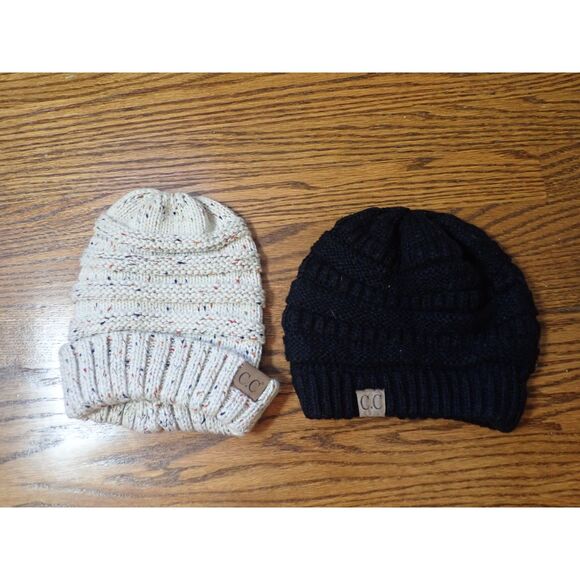 C.C. Beanie Solid Ribbed Knit Beanie Hat Cap Lot (2) Black White Winter Hat - Picture 1 of 10